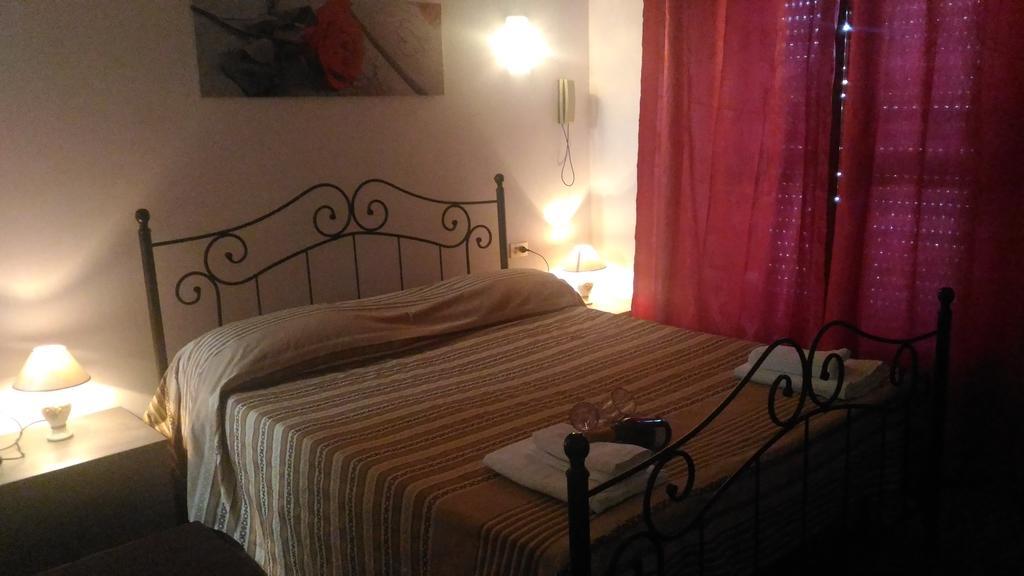 מילאצו Hotel California מראה חיצוני תמונה